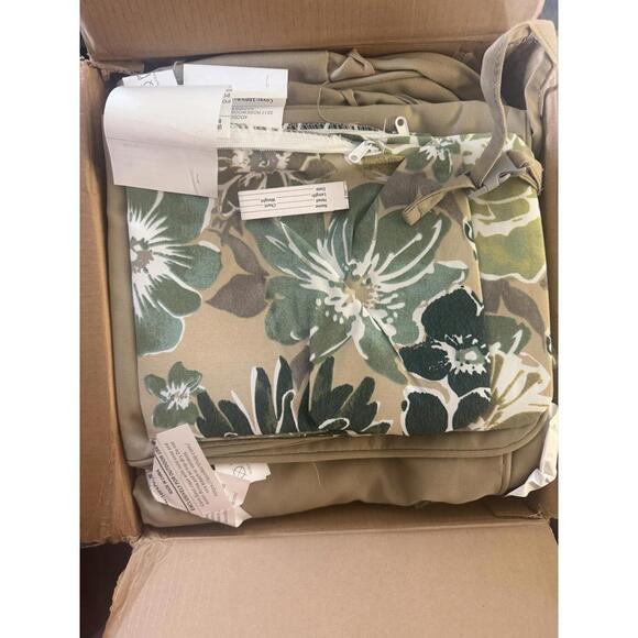 Aoodor Outdoor Chair Cushion, 23 x 25.5 Inch, Set of 2, Charcoal - Picture 4 of 6